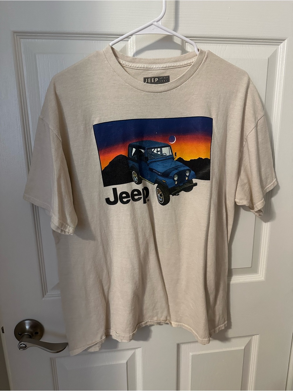 Jeep Cream Tee with Blue Jeep Sunset Graphic